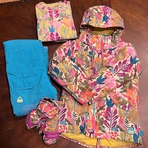 Burton Girls’ Snow Bundle - Jacket Bib Base Layer & Mittens